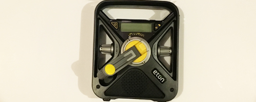 A hand crank radio